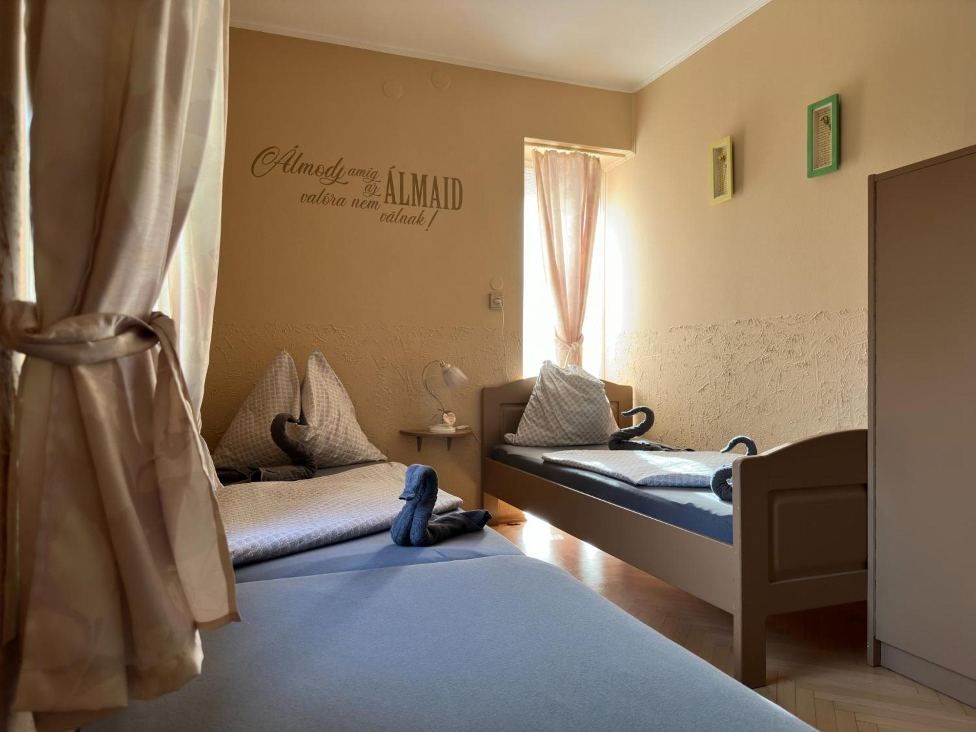 Rózsa Apartman 2 Alsóörs Exterior foto